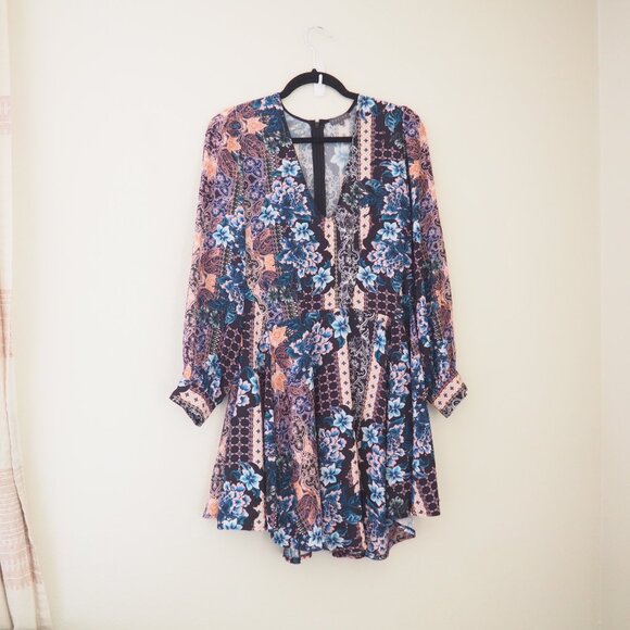 !! Sheike Voodoo Long Sleeve Floral Patchwork V-Neck Dress - Picture 2 of 9